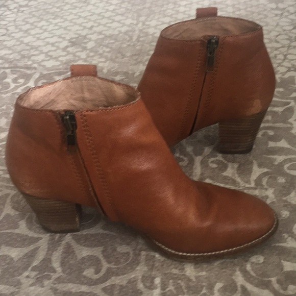 Madewell Billie Boot in Saddle, Size 6 - Picture 9 of 10